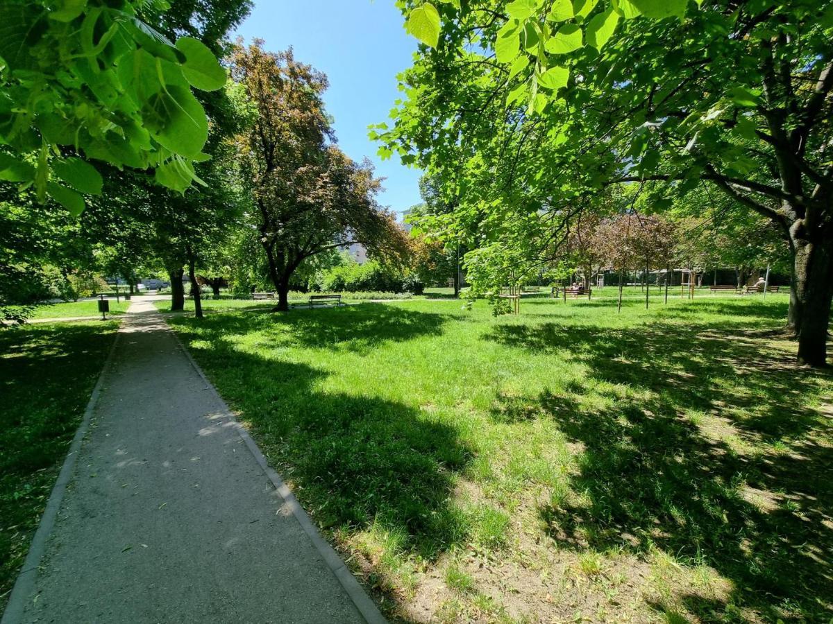 Centrum Warszawa - Center Of Варшава Экстерьер фото
